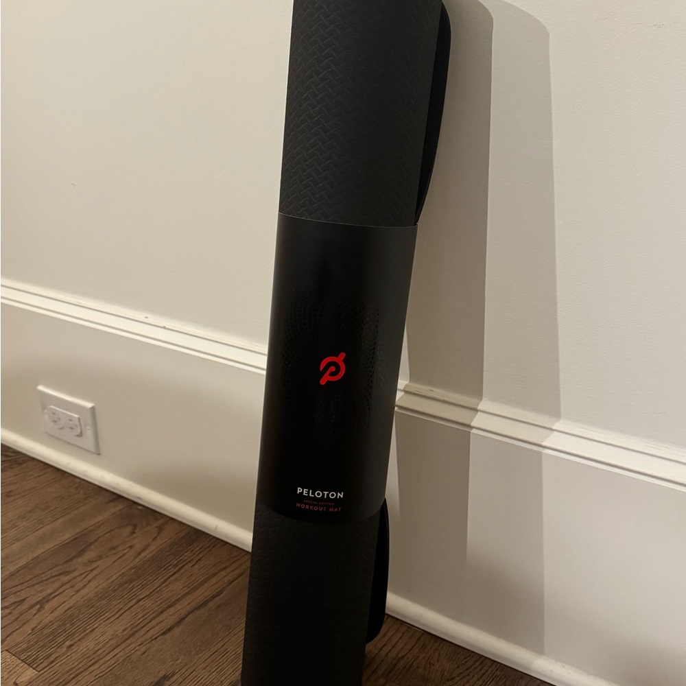 Peloton Black Fitness and Yoga Mat